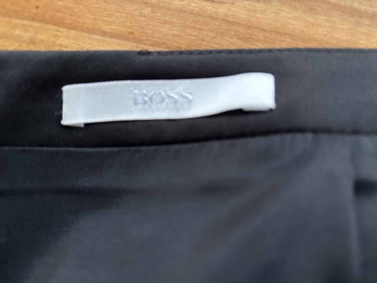 Hugo Boss Gonne: Jupe BOSS, schwarz, Gr 44 – Nuovo (secondo la descrizione) da Basel venduto da Defne 4