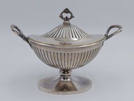 Silber Schale mit Deckel