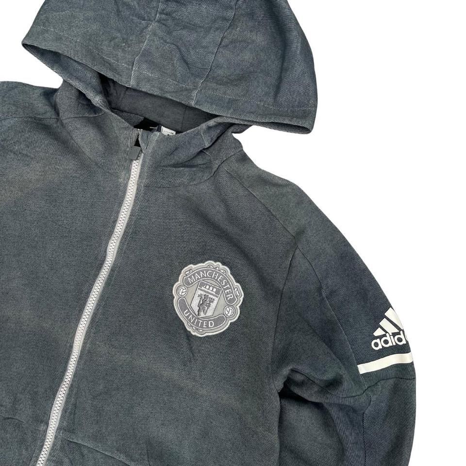 Adidas Giacche: Adidas Manchester United Jacke – Usato da Riehen venduto da RESTREET 2