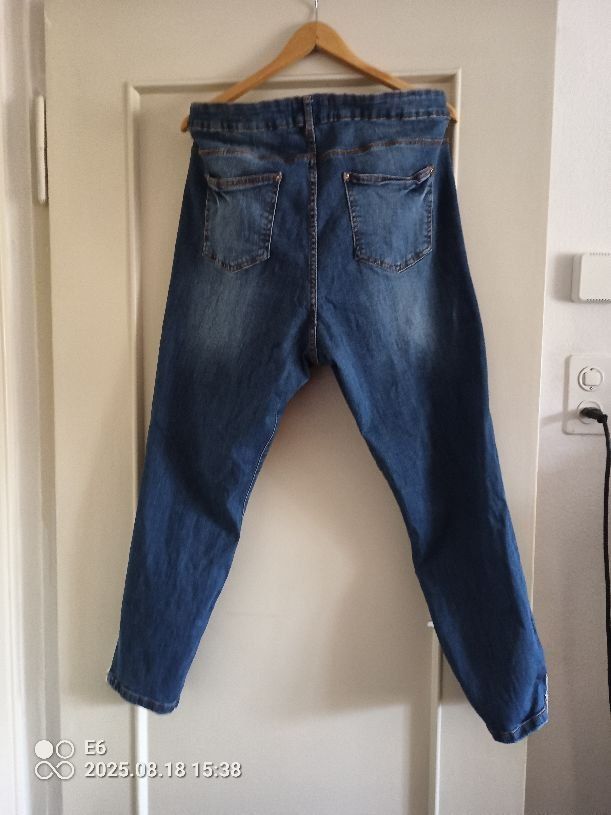 Jeans: Jeans mit Glitzersaum  Marke: JANINA – Gebraucht aus Zürich von Mitzi6 1