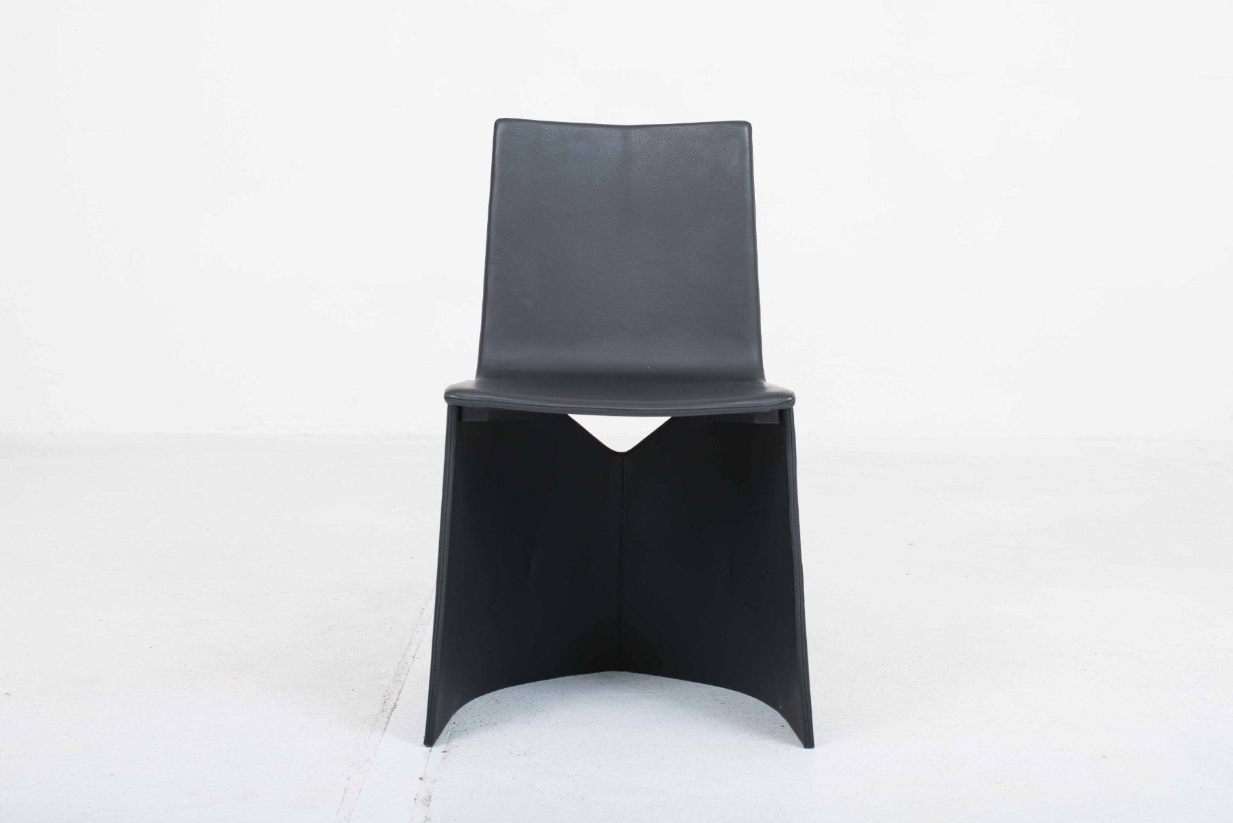 Classicon Stühle: ClassiCon Venus Stuhl von Konstantin Grcic – Gebraucht aus Zürich von STUZH38 4