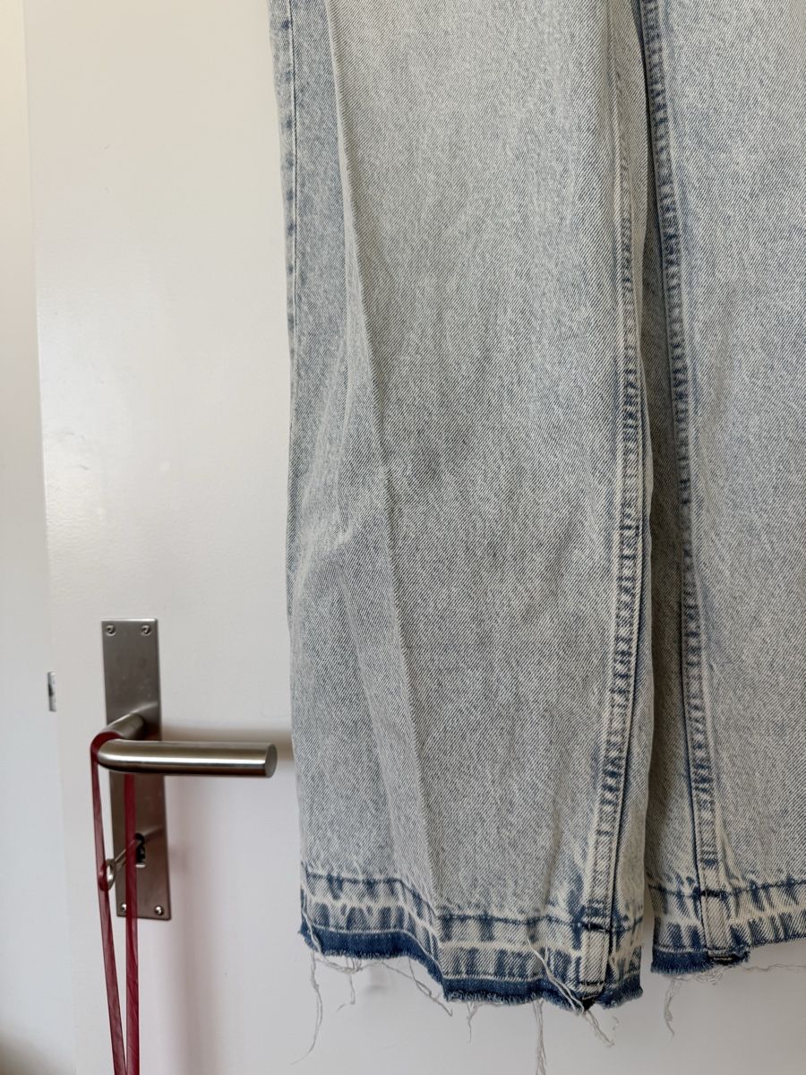 H&M Jeans: Jeans large – Gebraucht aus Monthey von sen_6ckr 2