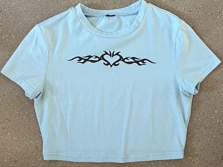 bauchfreies T-Shirt