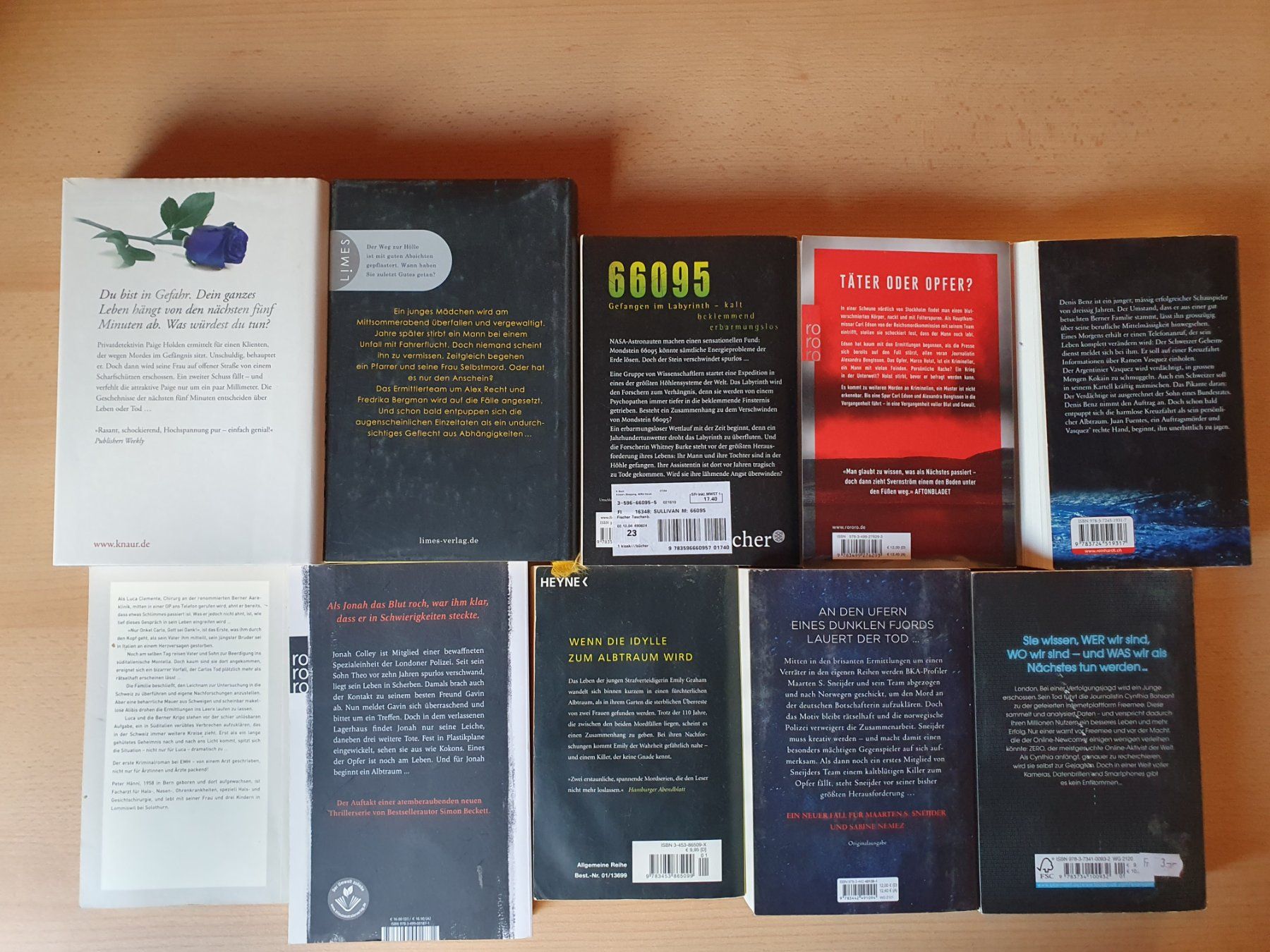 Libri: Bücherpaket mit 10 Krimi / Thriller – Usato da St. Margarethen TG venduto da Schachmatt 1