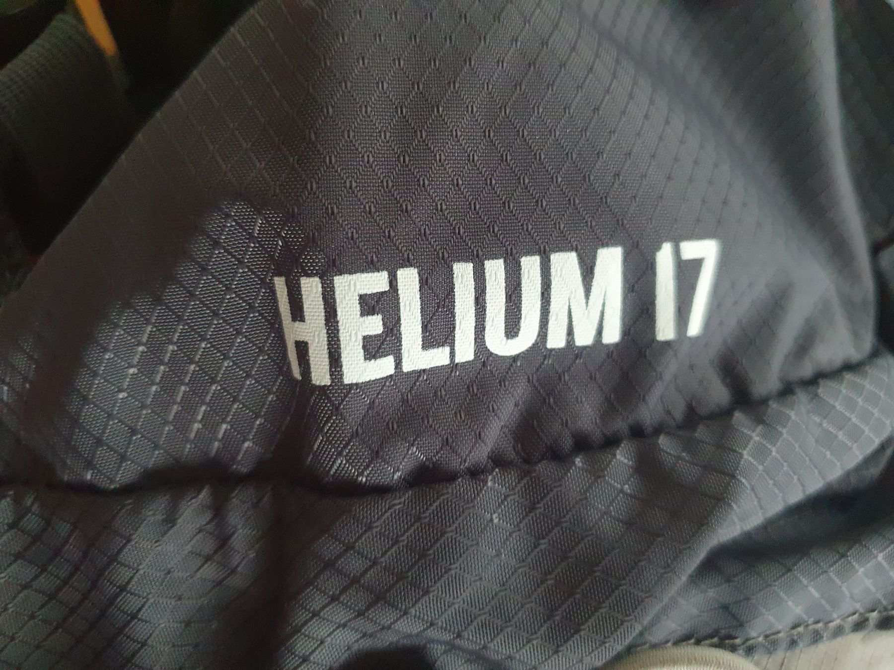 Decathlon Zaini: Quechua Rucksack Helium17 – Usato da Villars-sur-Glâne venduto da richardette 5
