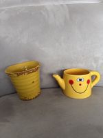2 cache-pots jaunes