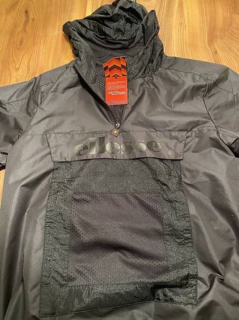 Ellesse Regenjacke 