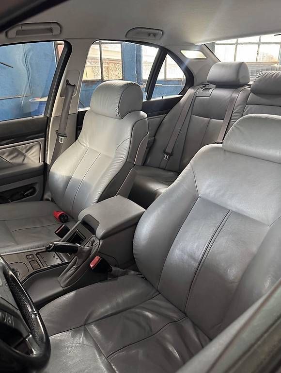 Autos: BMW 528i e39 auto – Gebraucht aus Monthey von Nathan.1870 3