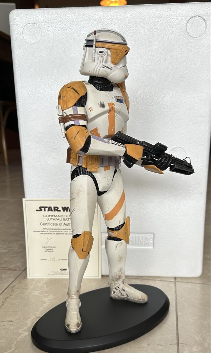 Star Wars Statuette: Star Wars Commander Cody 40cm STARWARS ATTAKUS neuf – Nuovo e nell'imballaggio originale da Sion venduto da BricEnBroc 5
