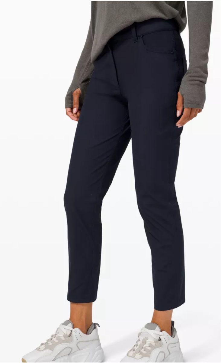Lululemon Pantaloni: Lululemon City Hose, dunkelblau – Nuovo (secondo la descrizione) da Liestal venduto da ell_6xc7