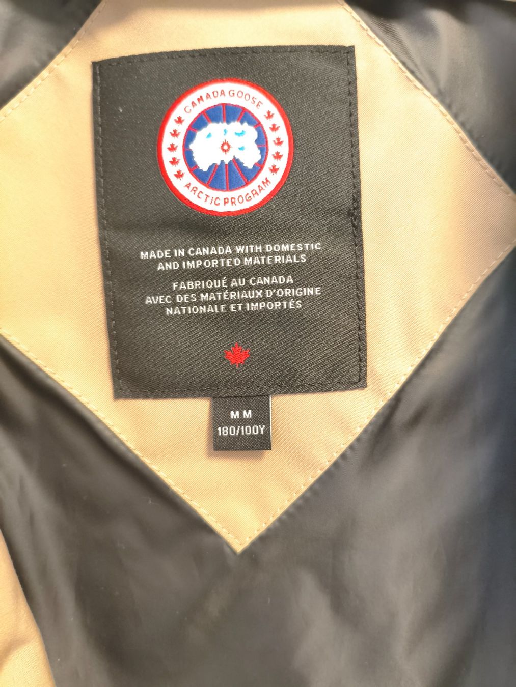 Canada Goose Jacken: Canada Goose Rosedale jacket M/L – Neu und originalverpackt aus Zürich von gds90 5