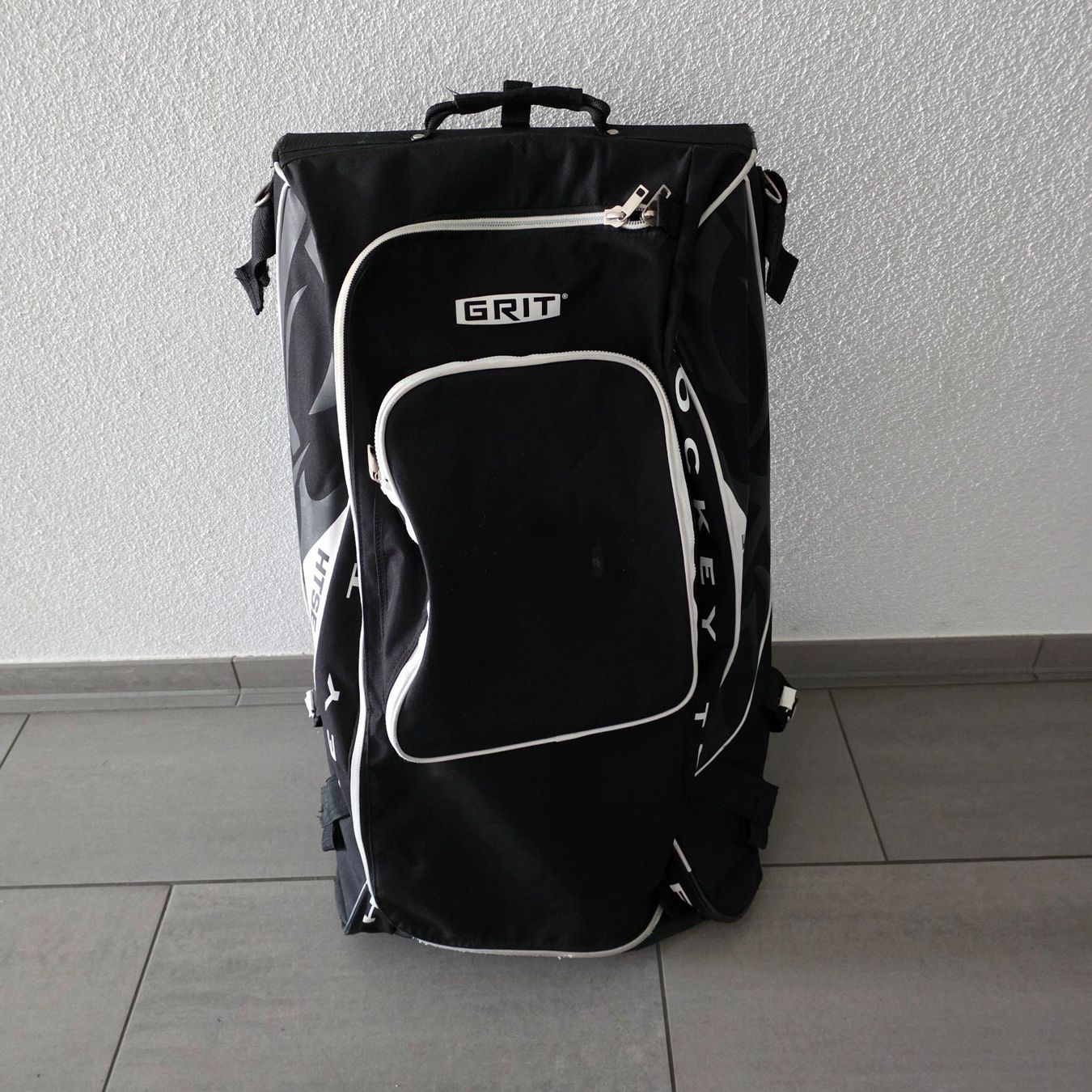 Borse & Zaini: Hockeytasche Tower Grit – Usato da Luzern venduto da Cado12