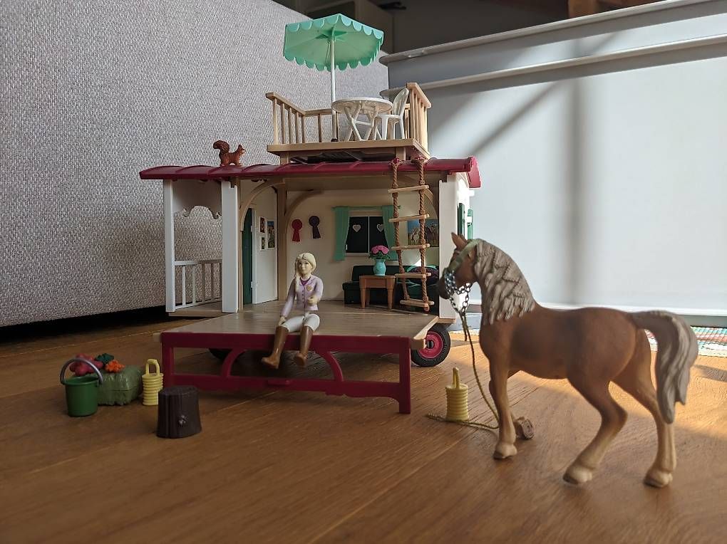 Spielzeuge: Schleich Wohnwagen – Gebraucht aus Bremgarten b. Bern von Kalamaki