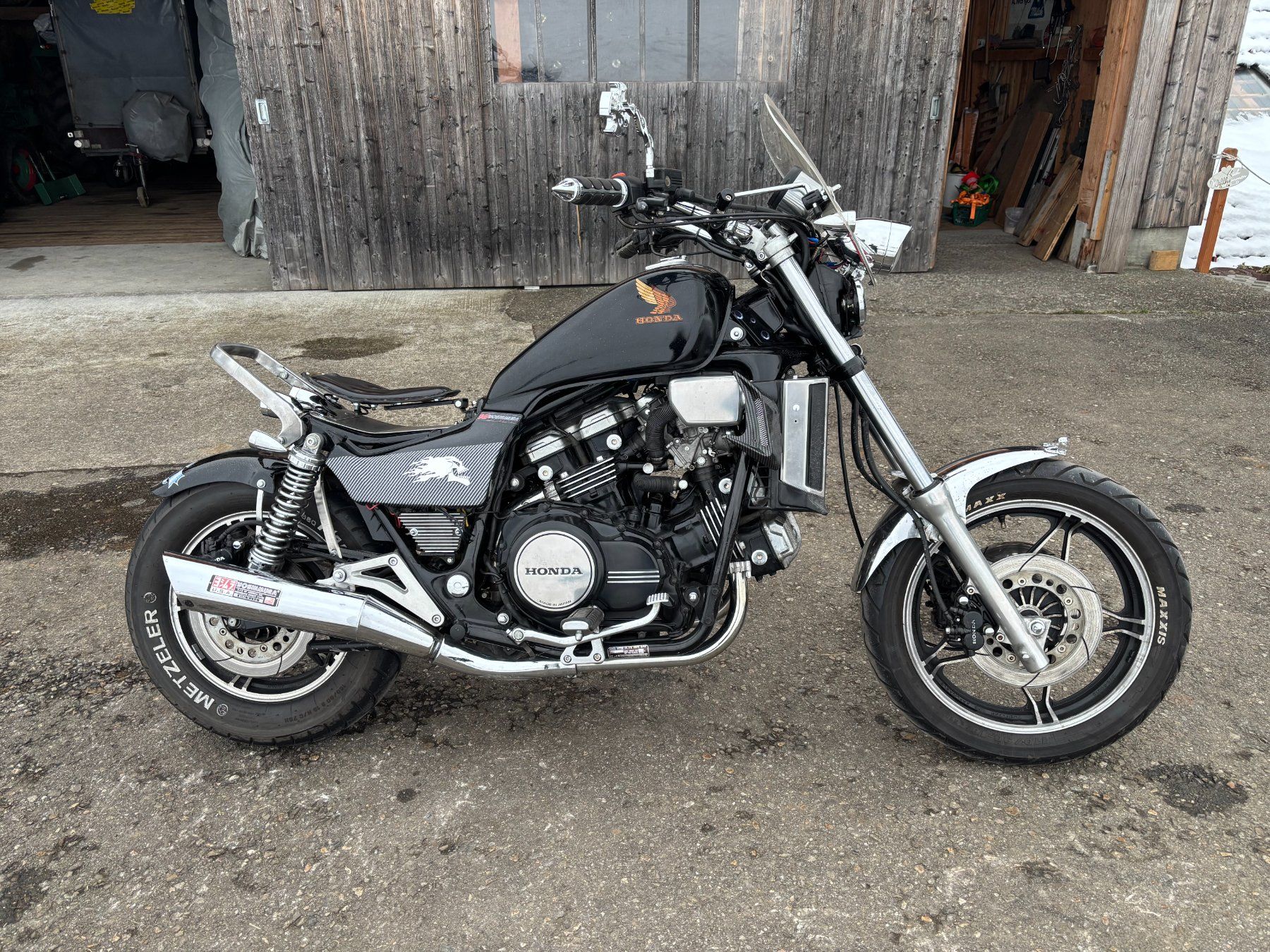Honda Chopper: Chopper Honda VF 1100 C (Werkscode: SC 12), oder  als „V65 M – Usato da Mirchel venduto da Bulldoghene