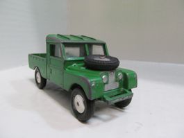 LAND ROVER 109 WB  1:43  CORGI TOYS