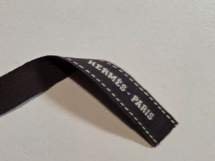 Nastri decorativi: 1 Rolle Hermès Paris Geschenk Band Bändel – Usato da Walterswil BE venduto da Lonitti