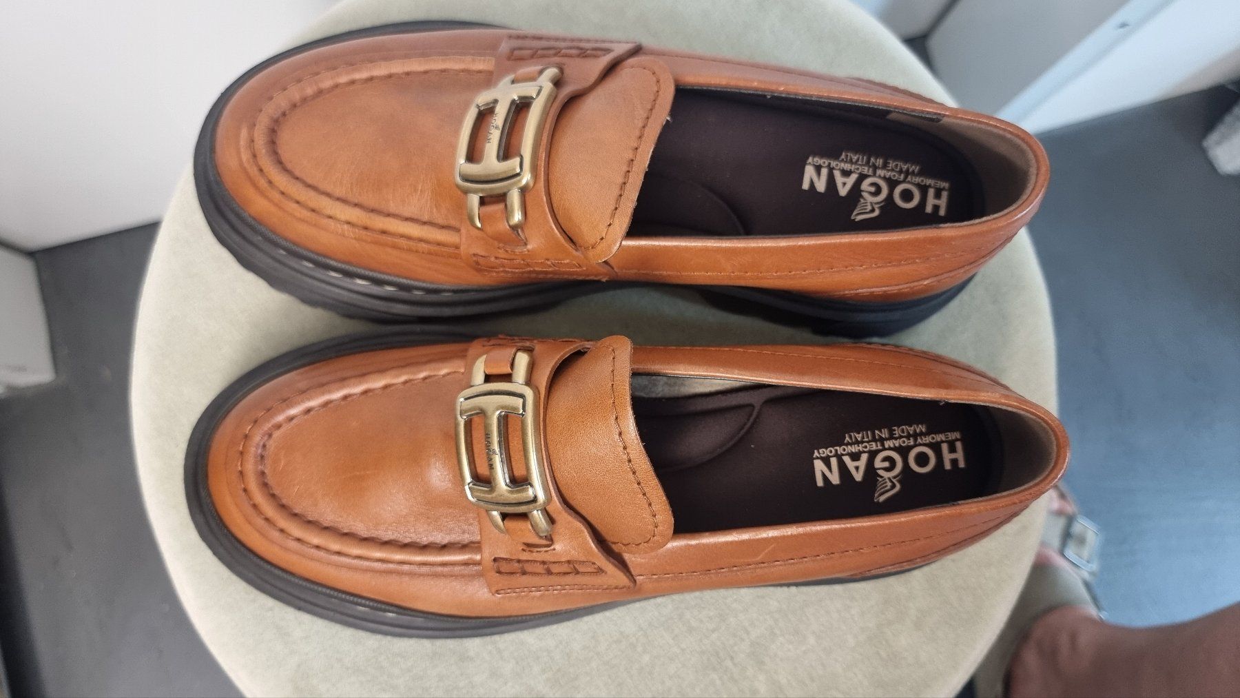 Hogan Scarpe da donna: Hogan Halbschuh - Loafer braun Gr. 39 – Nuovo (secondo la descrizione) da Zürich venduto da Seiz 2