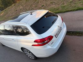 Peugeot 308 - 110 KW | Vollausstattung | Panorama | Deno