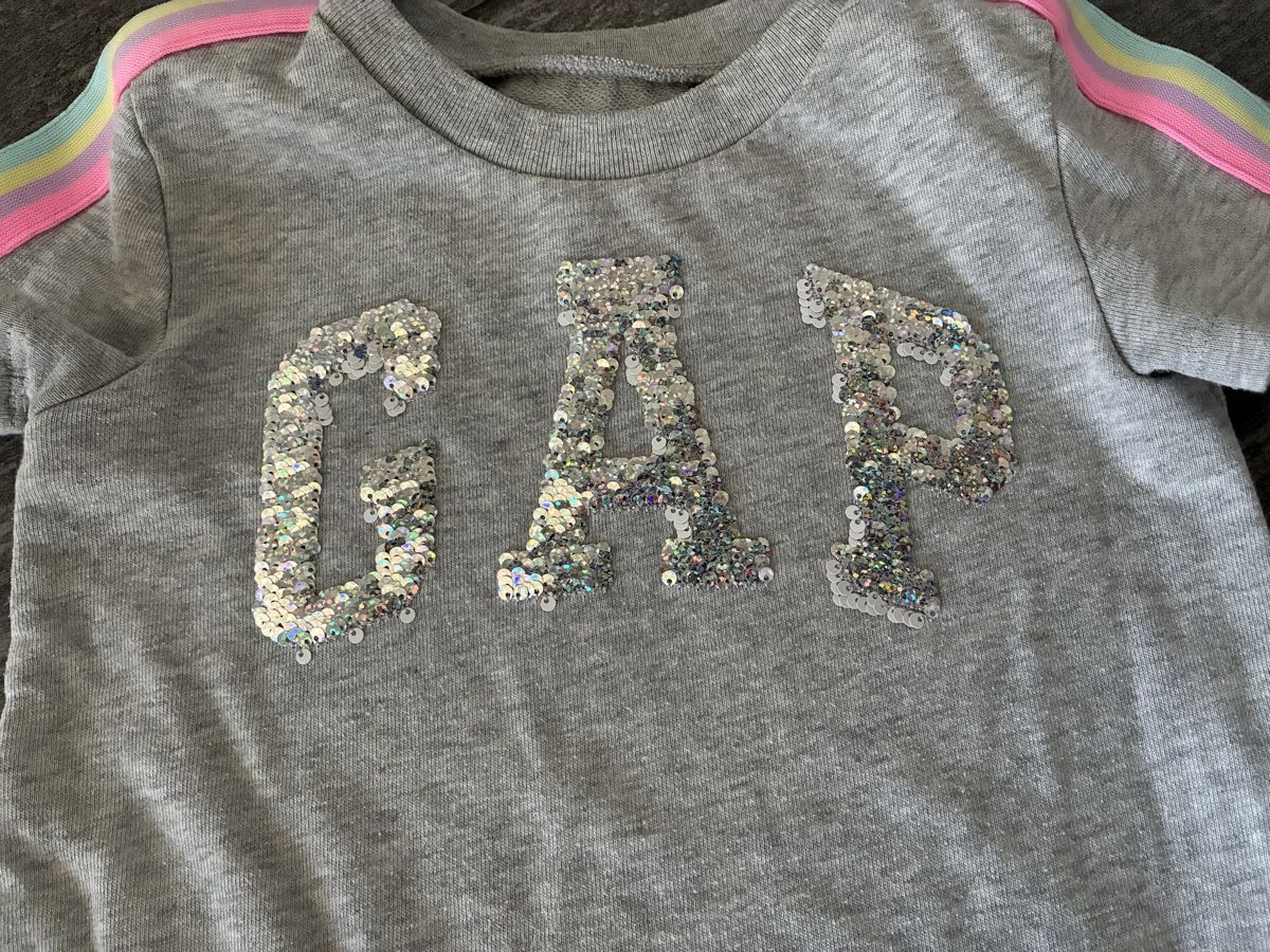 Gap Vestiti & Gonne: Mädchen Kleid GAP grau Pailletten Grösse XS – Usato da Muhen venduto da Sally203 2