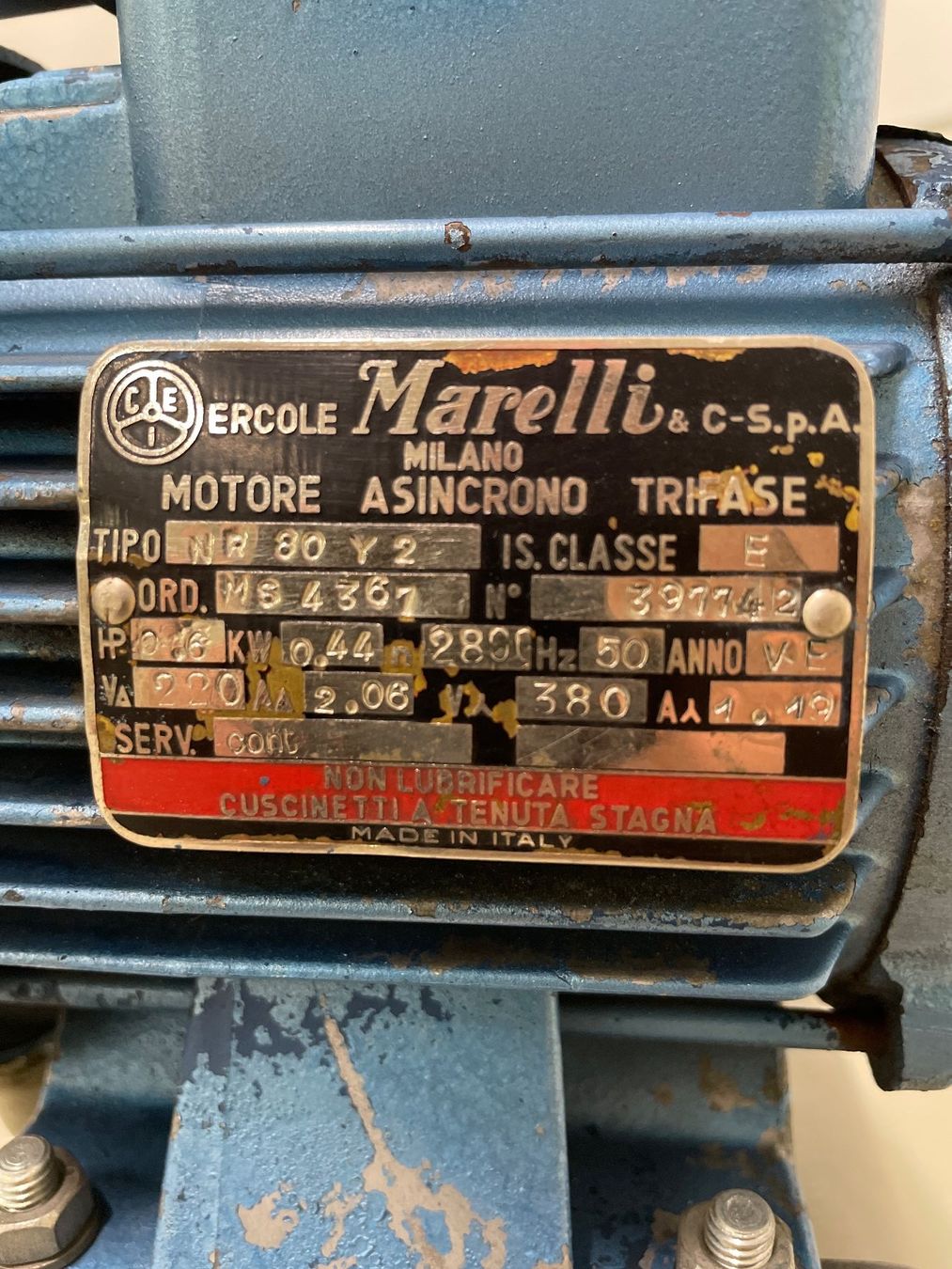 Compressori: Kompressor Motor 380 V auf vier Lenkräder Lenkrad – Usato da Giebenach venduto da Toto222 2