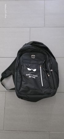 Neuwertige Schwarzer Rucksack 