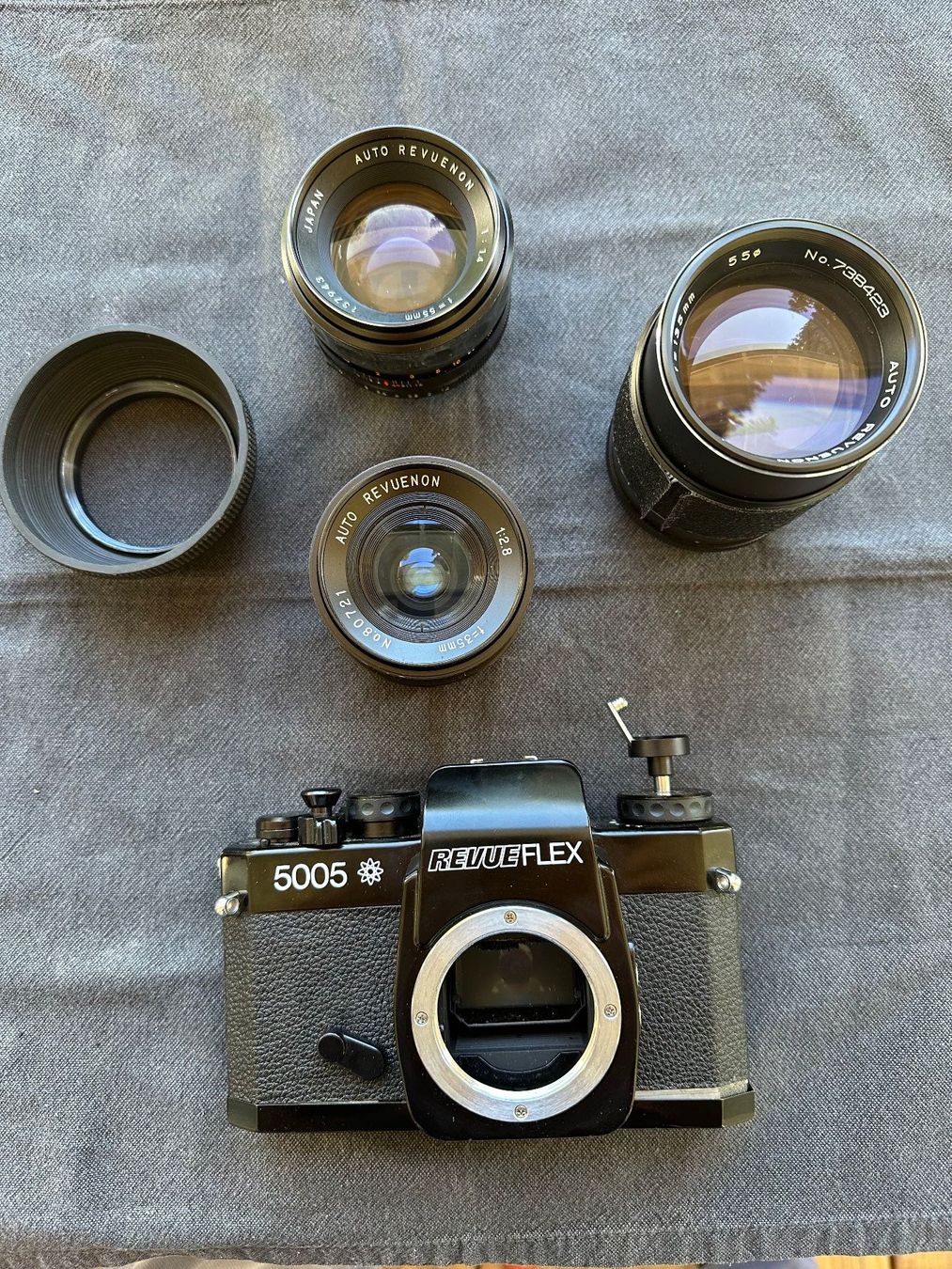Fotocamera: Pack RevueFLEX 5005 + 35mm + 55m + 135mm – Usato da Thônex venduto da sui_001 1