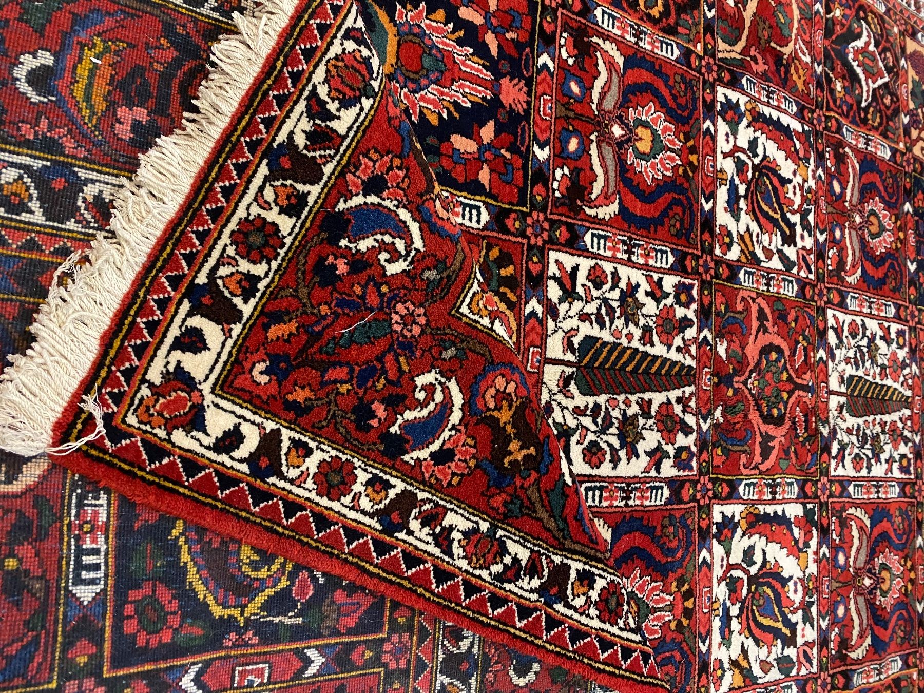 Teppiche: Schöne Perser Teppich Bakhtiar wie neue – Gebraucht aus Männedorf von Adamiat 4