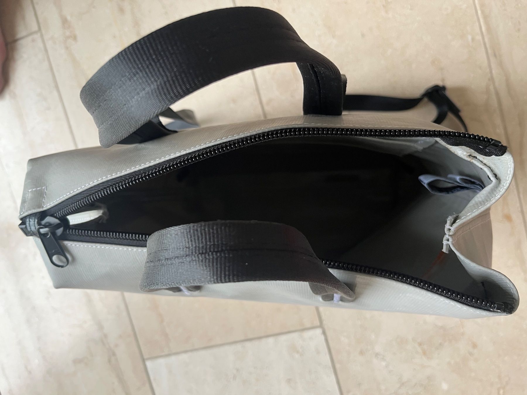 Freitag Rucksäcke: Freitag Pete Backpack Small Grau – Gebraucht aus Wangen b. Olten von ricochet56 2