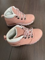 Bottes enfant pointure 32 neuves