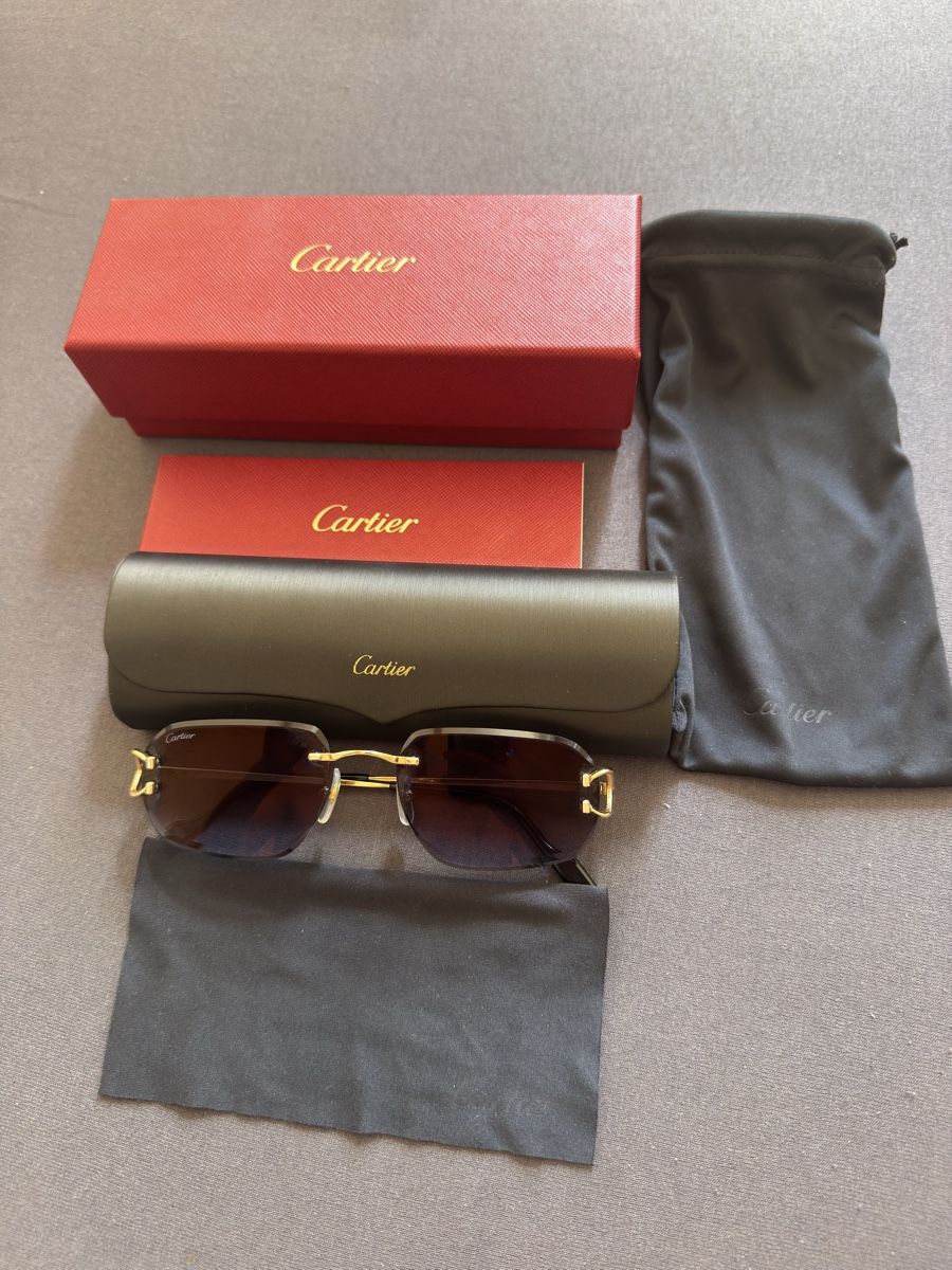 Cartier Lunettes & Verres: Décor C de Cartier Sonnenbrille (Rechnung) – Neuf (Voir description) à Niederwangen BE par sar_7d6v