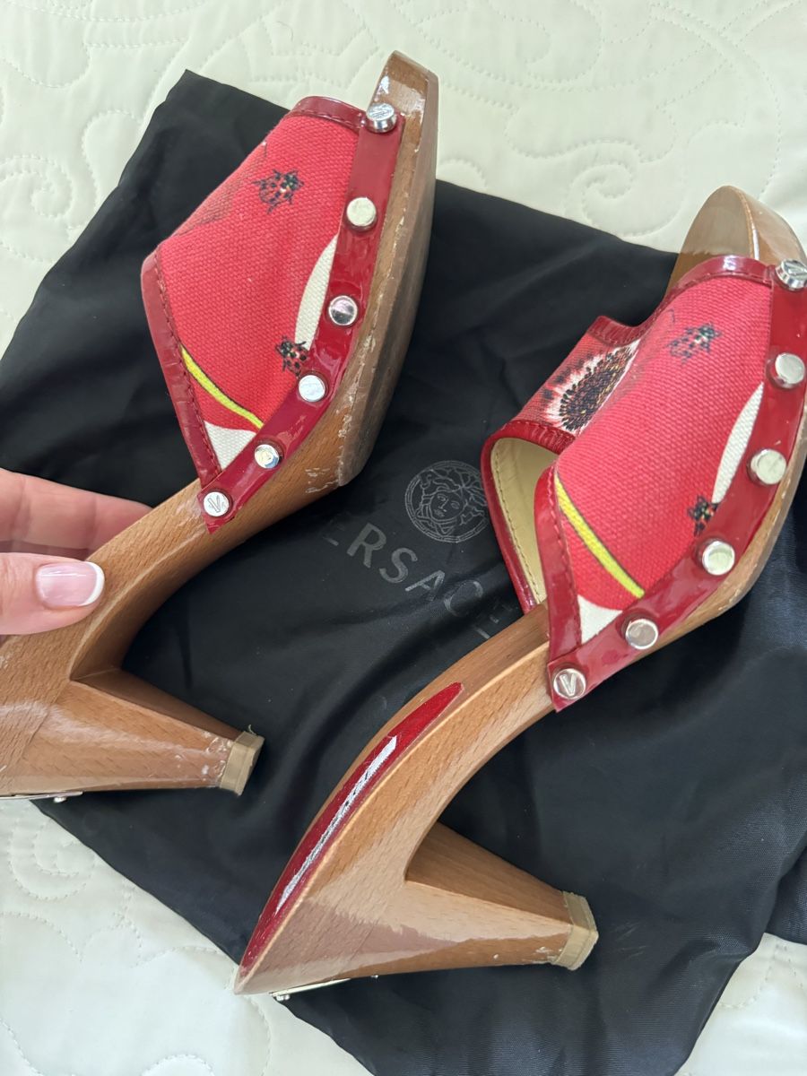 Versace Scarpe da donna: VERSACE PANTOLETTE Gr.38 – Usato da Steinhausen venduto da Mimirose114 5