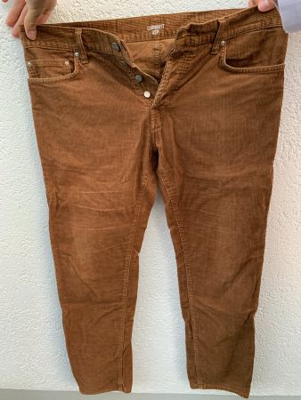 Carhartt WIP Cordhose Herren; Grösse 34/32, cognacbraun