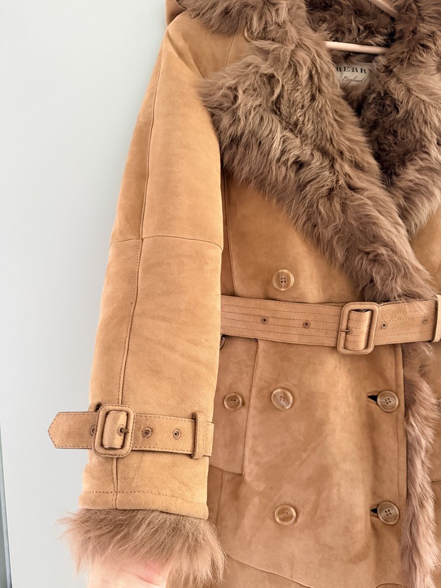 Burberry Cappotti: Burberry Shearling Suede Coat – Nuovo (secondo la descrizione) da Meilen venduto da ana_nln9 4