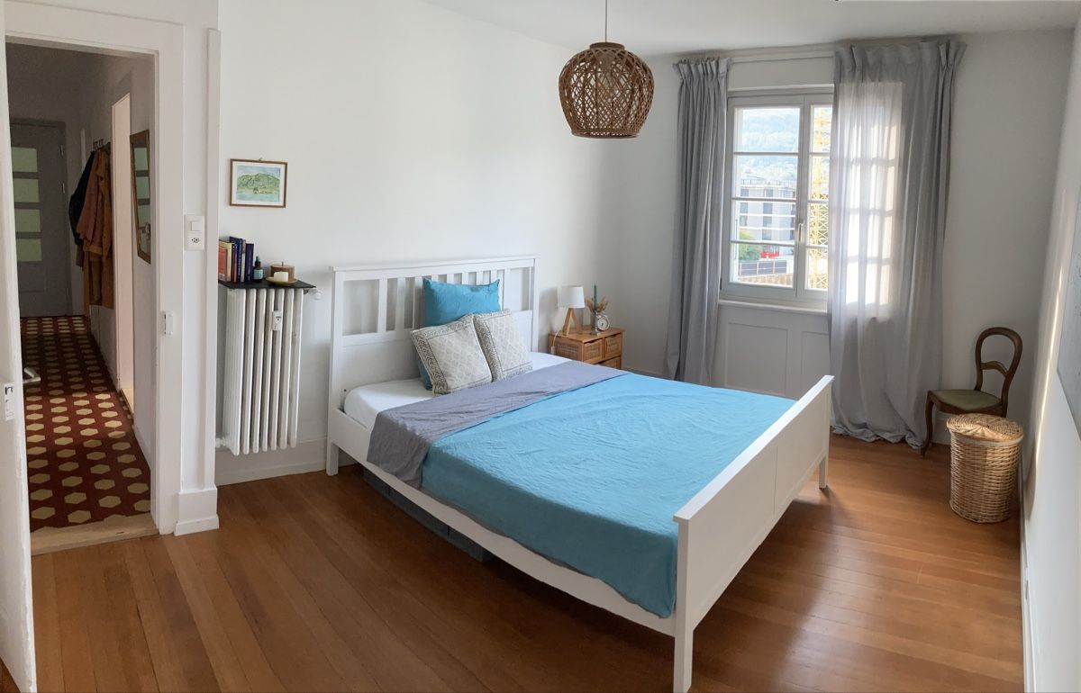 Betten: Bettgestell 1.60x2m Ikea Hemnes gratis – Gebraucht aus Biel/Bienne von han_b775