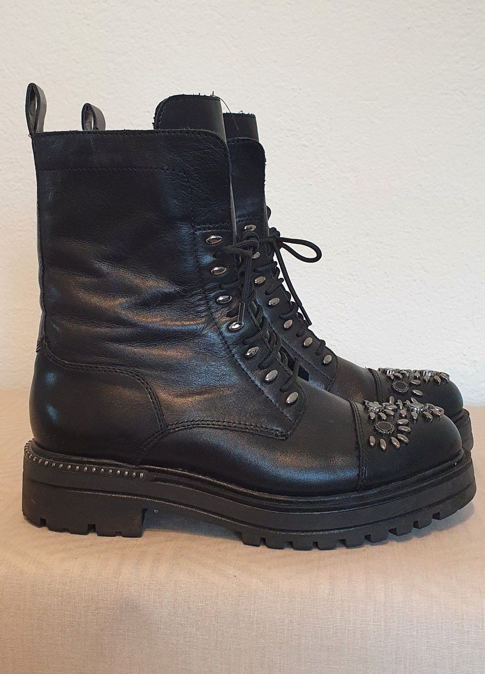 Tamaris Scarpe da donna: TAMARIS LEDER STIFELETTEN gr.38 – Usato da Niederbipp venduto da fashionfuchs 5