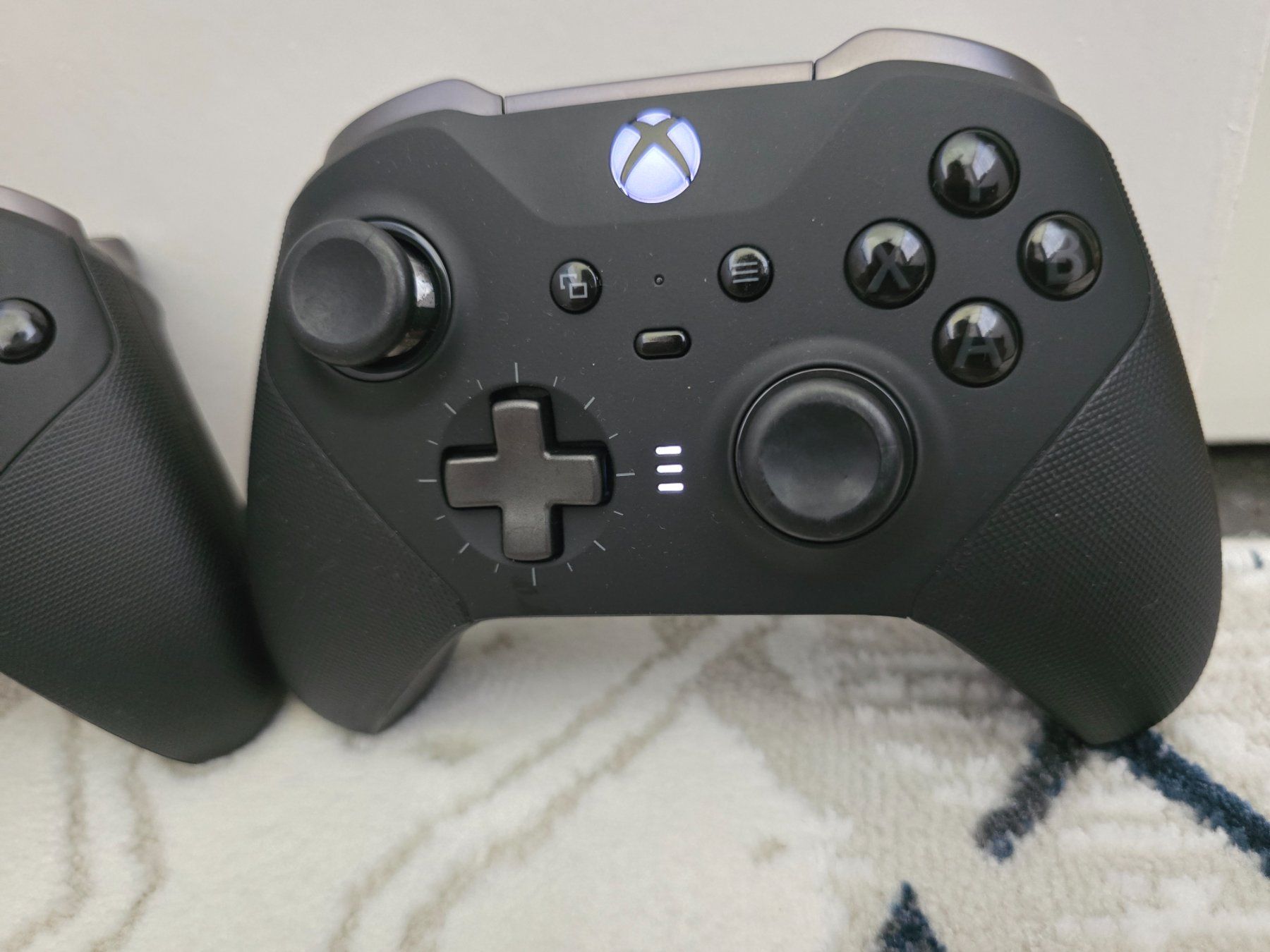 Microsoft Controller: Xbox Elite Series 2(2 Stück) – Usato da Basel venduto da Esmen 2