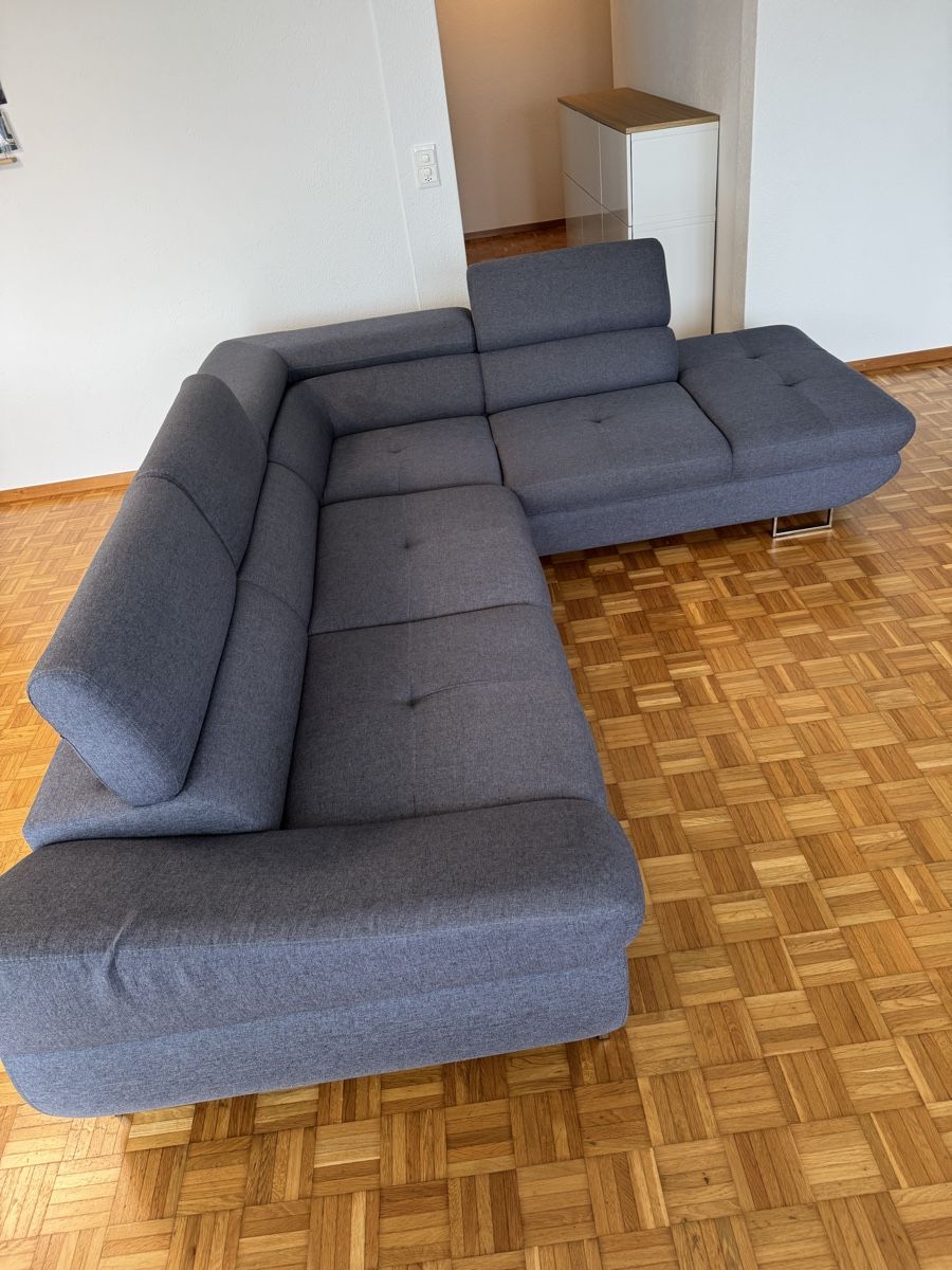 Sofas: Ecksofa grau – Gebraucht aus Schmerikon von BiancaM03 1
