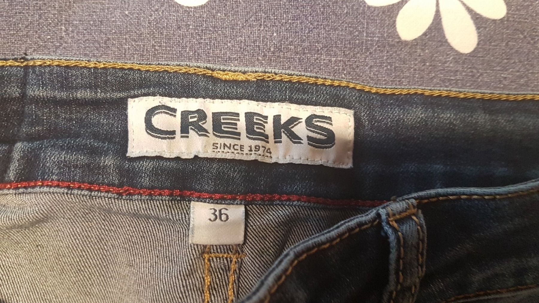 Jeans: Pantalon jeans taille 36 marque Creeks – Usato da Villiers venduto da san_jn5w 2