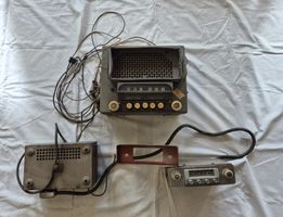 2 Stück Retro, Oldtimer Autoradio mit Zubehör
