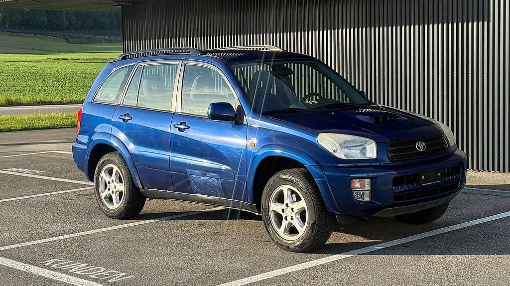 Toyota Automobili: Toyota RAV-4 Diesel SUV – Usato da Bettlach venduto da piston87 3