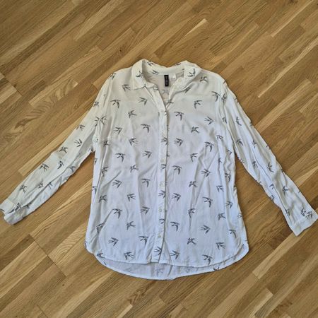 Chemise blanche à motifs hirondelles, taille 38