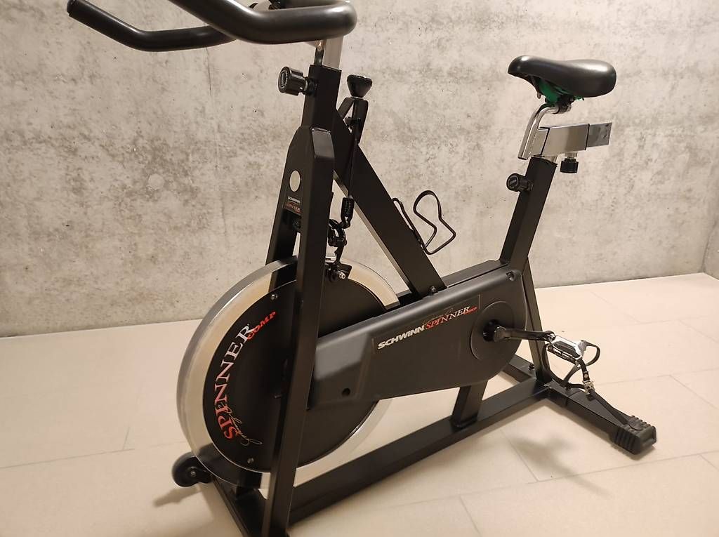 Schwinn Hometrainer: Schwinn Spinning Rad, Allschwil BL – Gebraucht aus Oberengstringen von dalisiana 1
