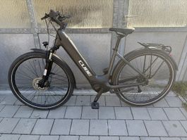 Cube Damen E-Bike mit Bosch Performance Line Motor 
