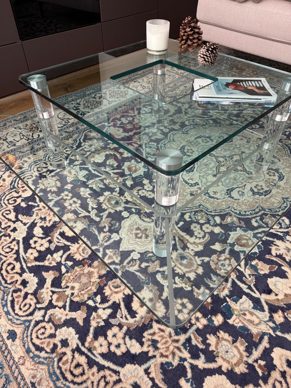 Tische: Modern Glass Table – Gebraucht aus Emmetten von ggi_5tv9 1