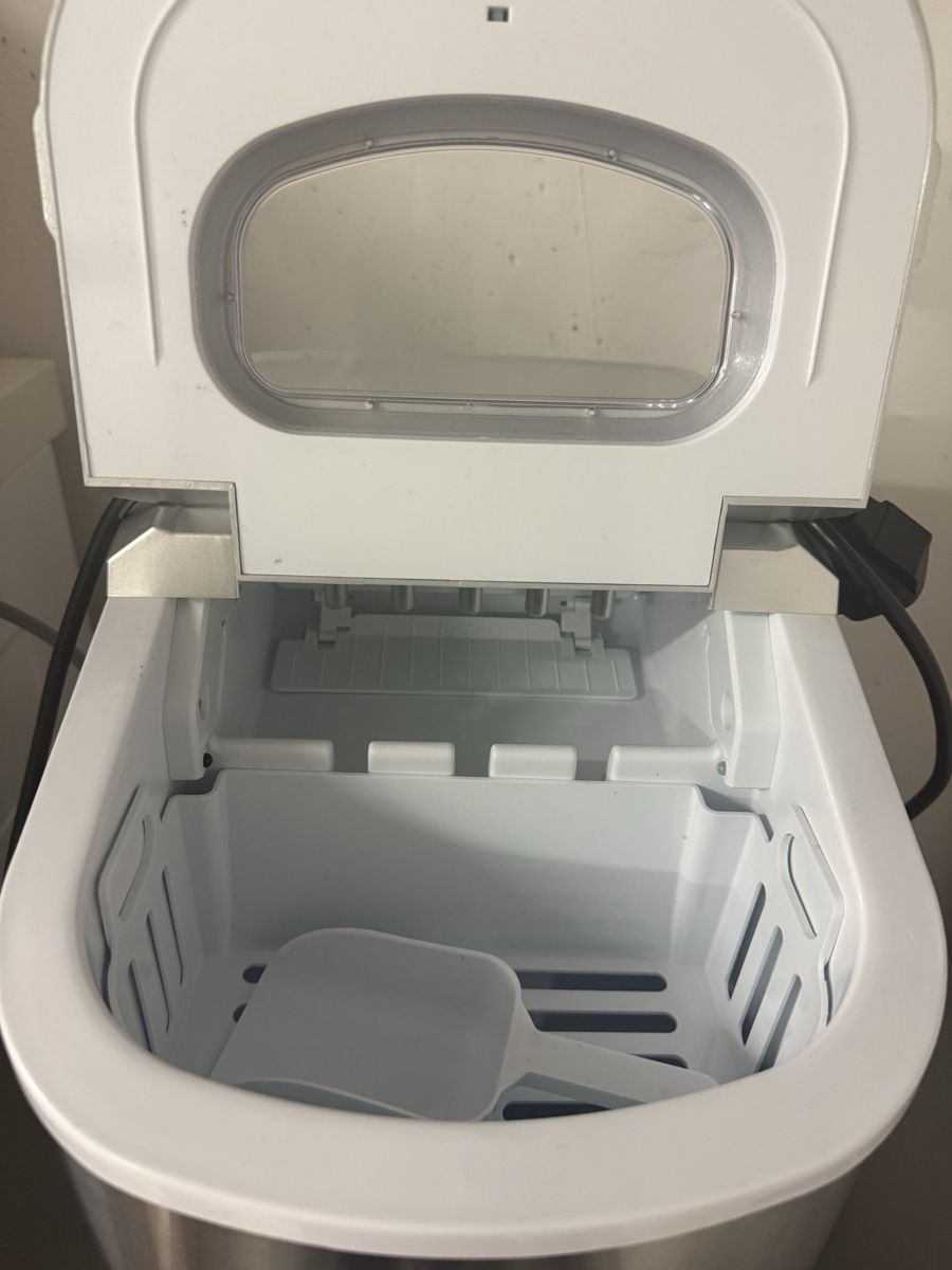 Elettrodomestici da cucina: Ice maker – Usato da Meggen venduto da Petra-Arte 1