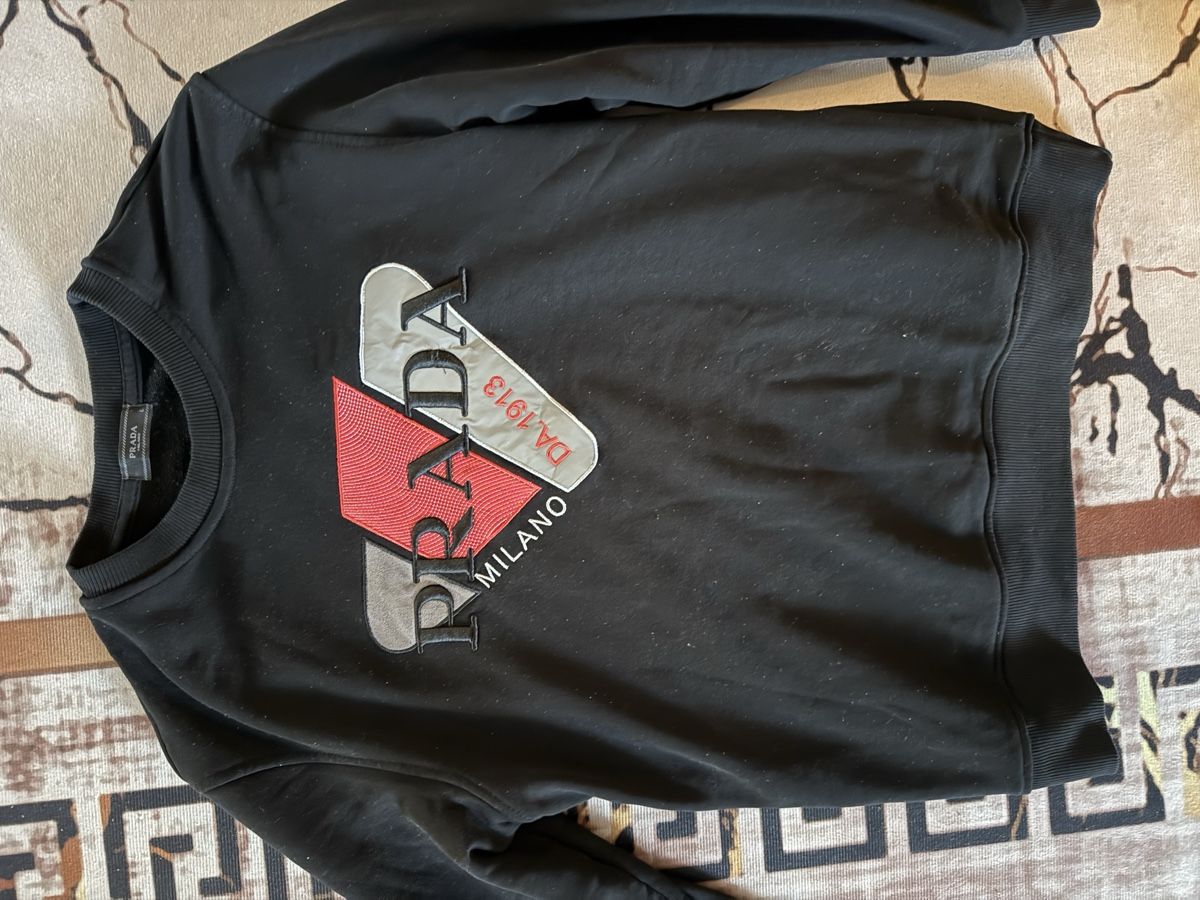 Maglioni & Felpe: Maglione Prada – Usato da Dietikon venduto da cic_tr62
