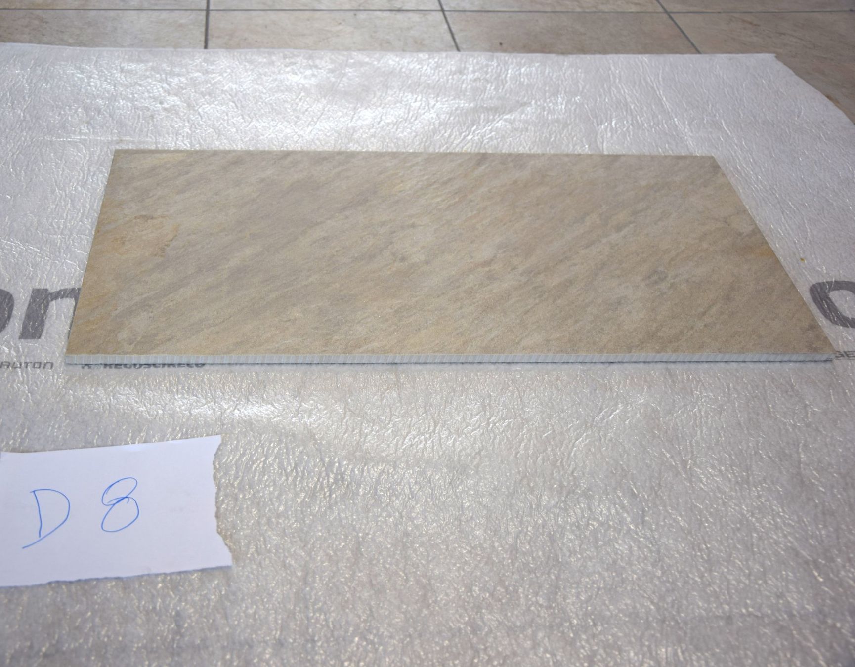 Rivestimenti per pavimenti: Platten Restposten – Nuovo (secondo la descrizione) da Hünenberg venduto da InternoAG