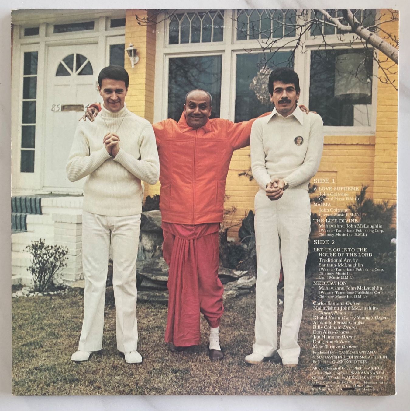 Vinyles: CARLOS SANTANA & MAHAVISHNU JOHN MCLAUGHLIN - LOVE DEVOTION – D'occasion à Poliez-Pittet par Newtown-Records 1