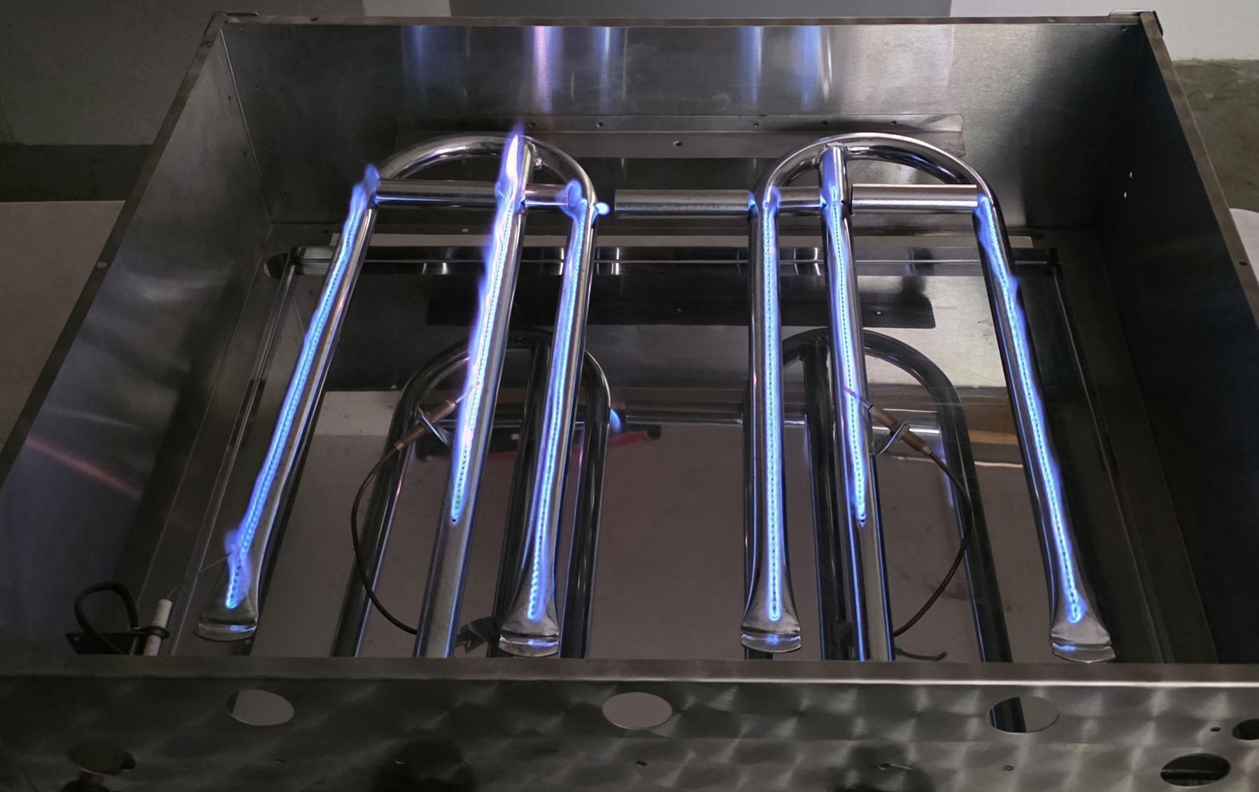 Griglie: Gasgrill + Bräter in einem, Top Zustand. – Usato da Staad SG venduto da oli7877 4