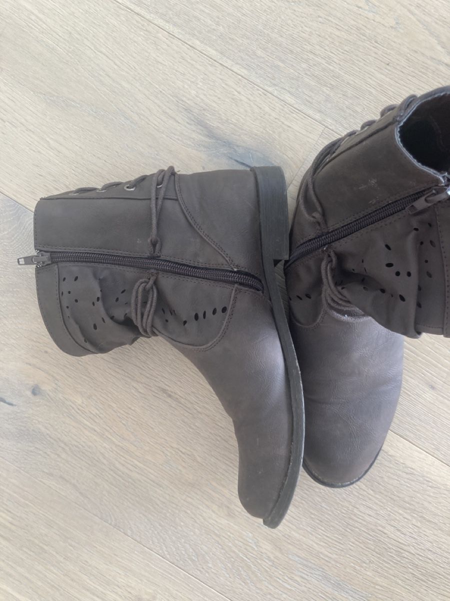 Scarpe da donna: Stiefel dunkelbraun Gr. 38 – Usato da Eggenwil venduto da Lissi82 3